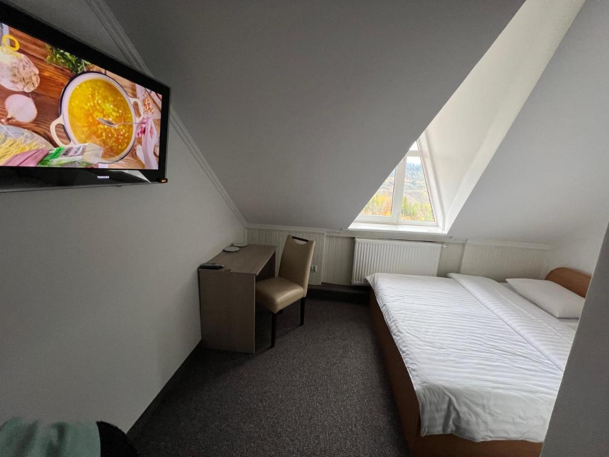 Карпатський Затишок Holiday park *