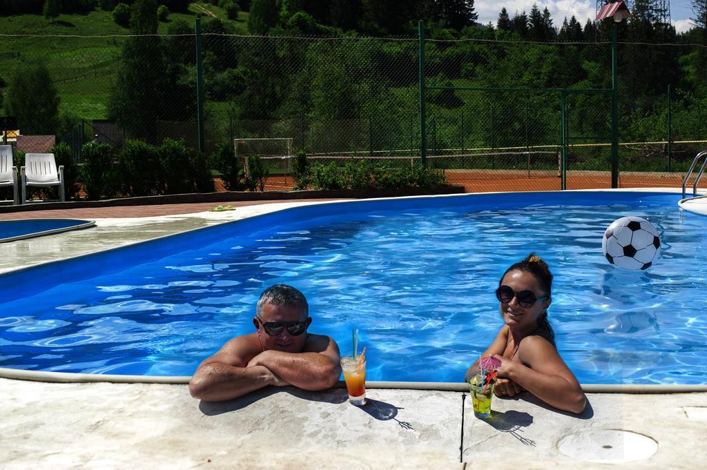 Карпатський Затишок Holiday park *